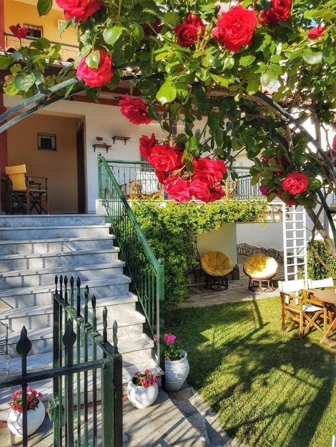 Perfect Hospitality - Elenas House, Nikiti Vila Exterior foto